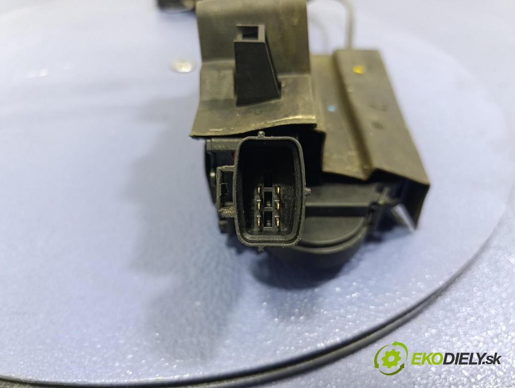 Fiat Croma 2007 zámek dveře před Levý: 51734935