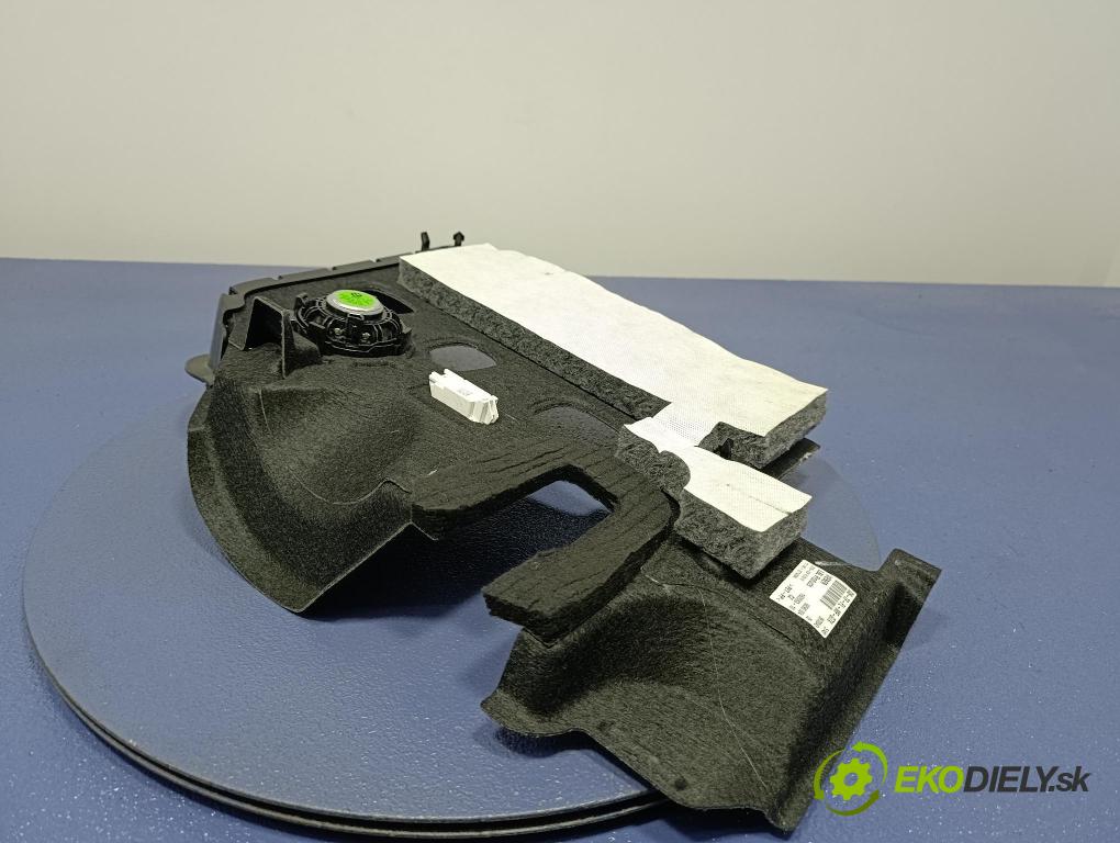 Bmw Seria 5 2025 kryt Plast: Interiéry: 9870543