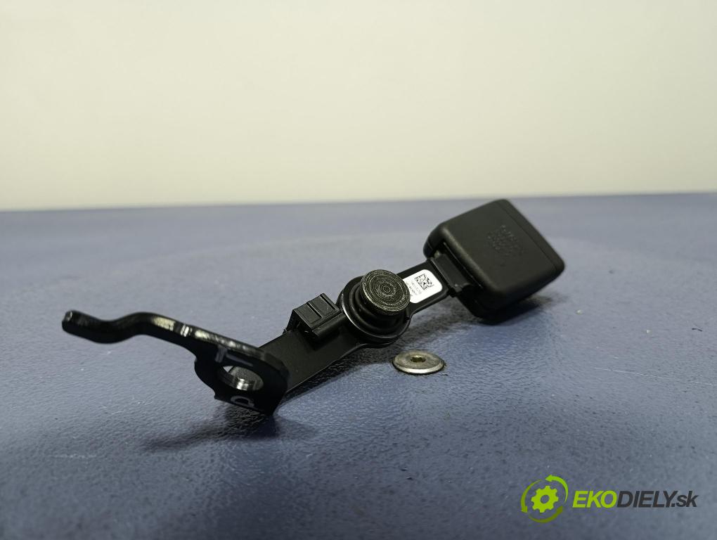Bmw Seria 5 2025 Pásy Bezpečnost x 5A552C2