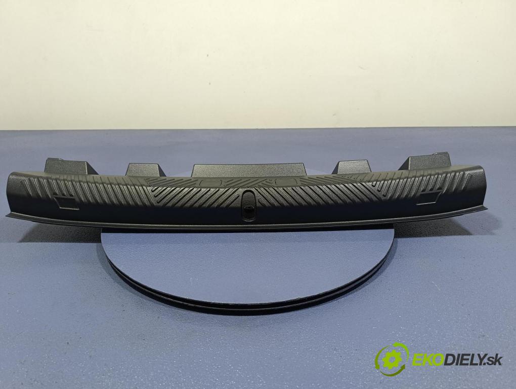 Bmw Seria 5 2025 lišta kufr 5A09330