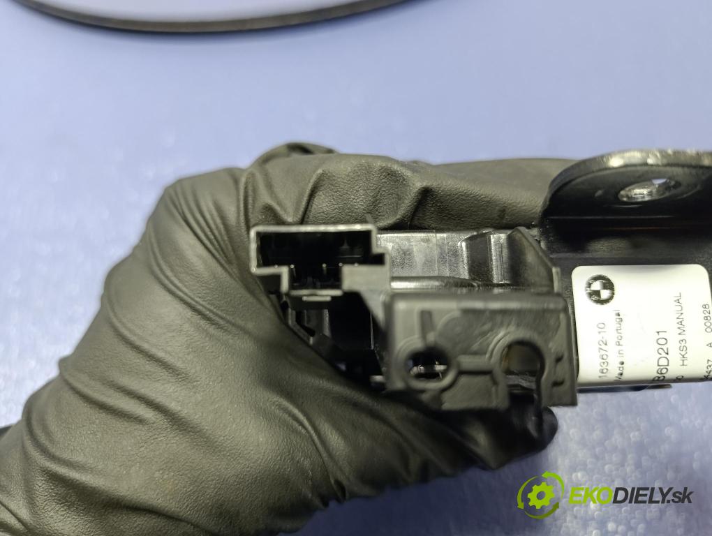Bmw Seria 5 2025 zámek Klapky: kufr 5B7B6D2