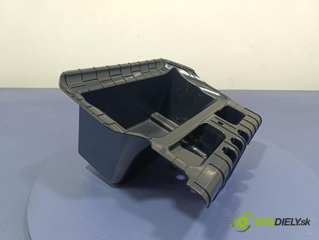 Bmw Seria 5 2025 kastlík 5A01792