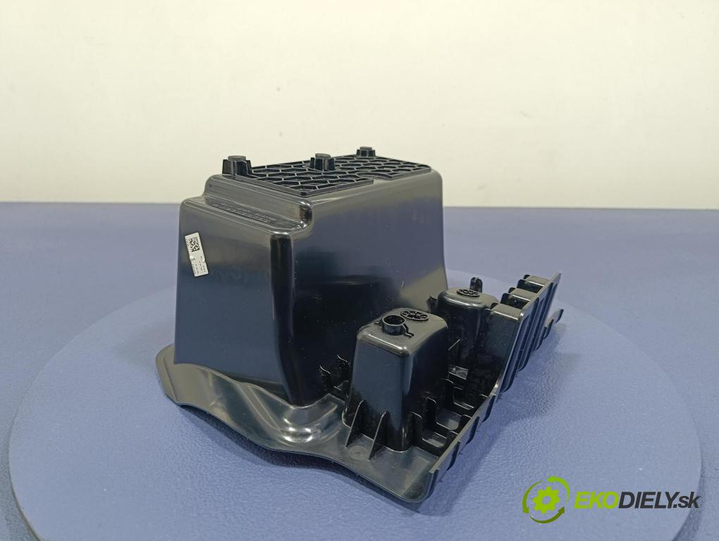 Bmw Seria 5 2025 kastlík 5A01792
