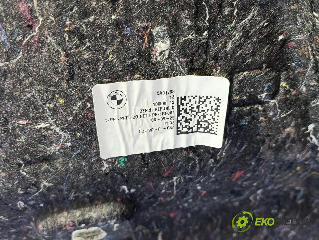 Bmw Seria 5 2025 Čalounictví: kufra: 5A01788