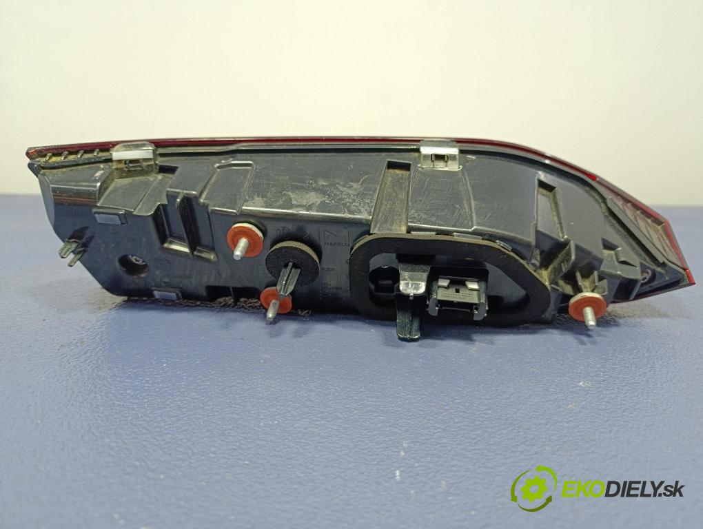 Bmw Seria 5 2025 světlo Zad: Práva: Uvnitř 8086056