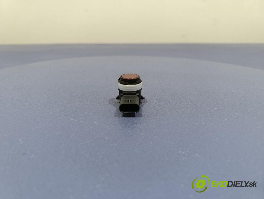 Bmw Seria 5 2025 snímač / řídící jednotka PDC 5A67596