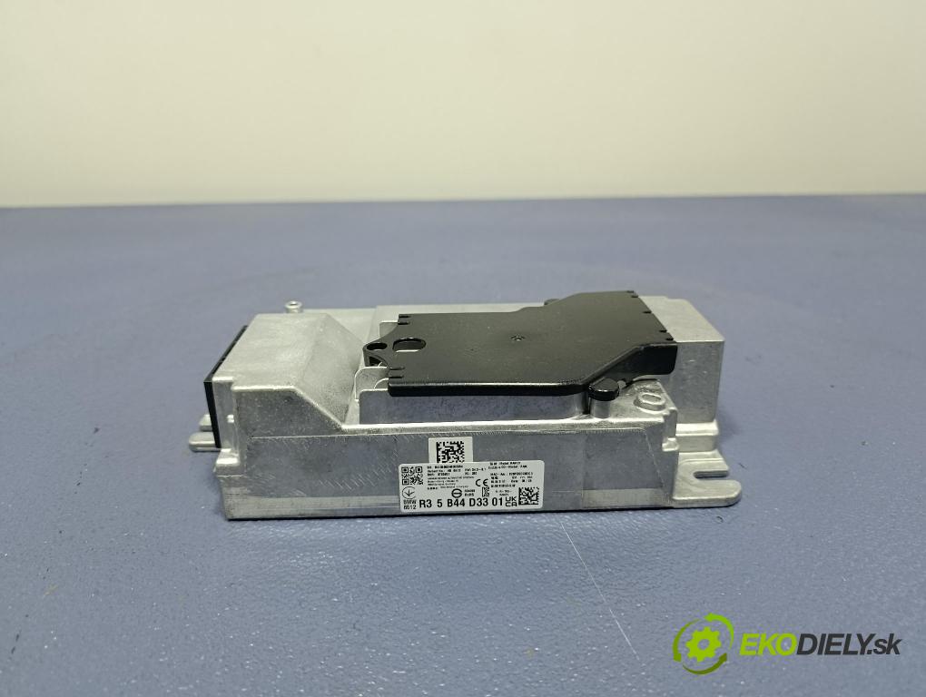 Bmw Seria 5 2025 Zesilovač: Radio Navigace 5B44D33
