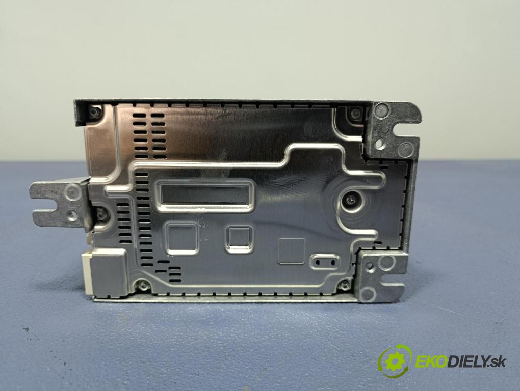Bmw Seria 5 2025 Zesilovač: Radio Navigace 5B44D33