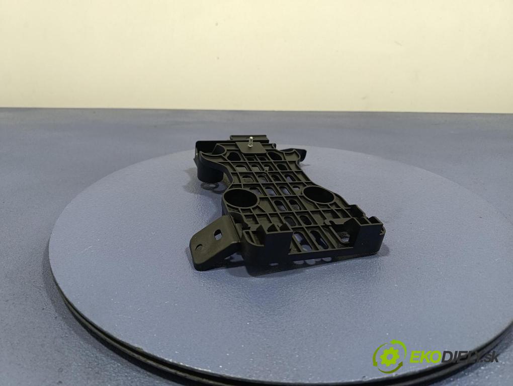 Bmw Seria 5 2025 Zesilovač: Radio Navigace 5A893C1
