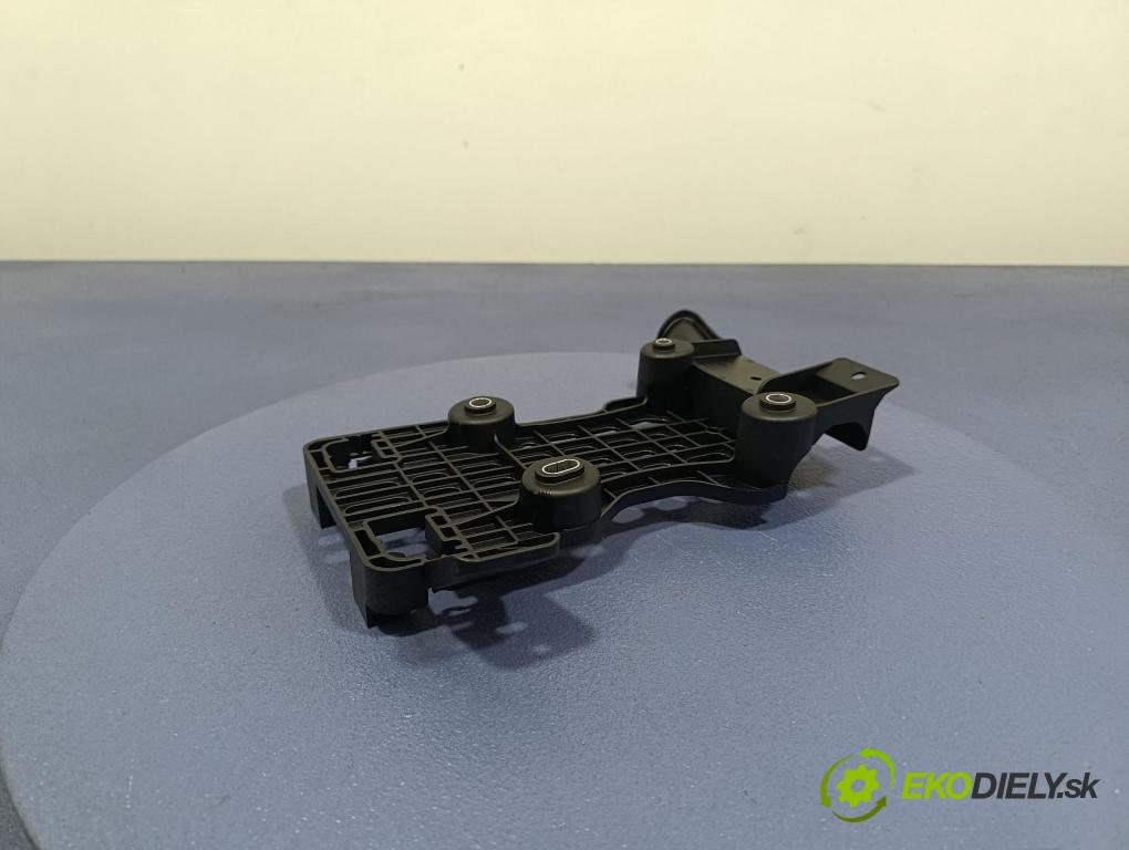 Bmw Seria 5 2025 Zesilovač: Radio Navigace 5A893C1