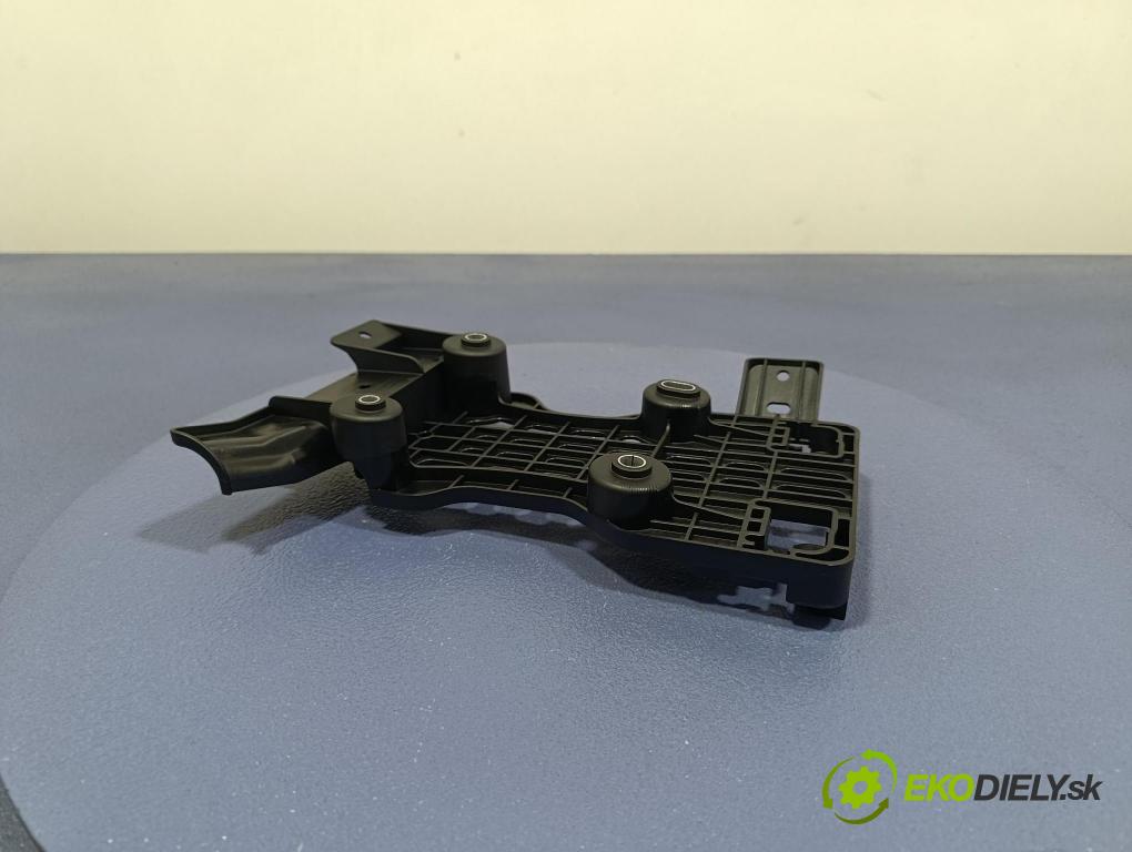 Bmw Seria 5 2025 Zesilovač: Radio Navigace 5A893C1