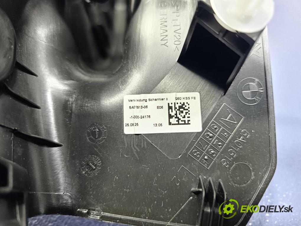 Bmw Seria 5 2025 kryt Plast: Interiéry: 5A01513