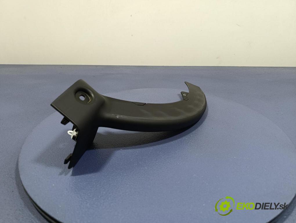 Bmw Seria 5 2025 kryt Plast: Interiéry: 5A01514