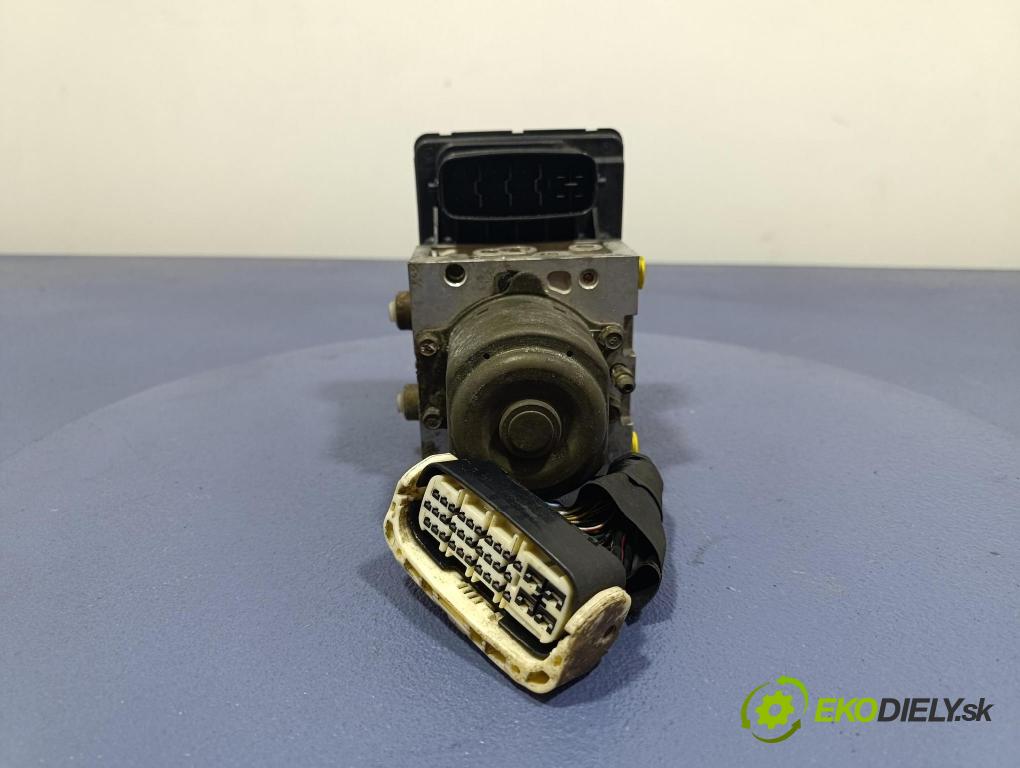 Toyota Avensis 2003 čerpadlo ABS x 44510-44051