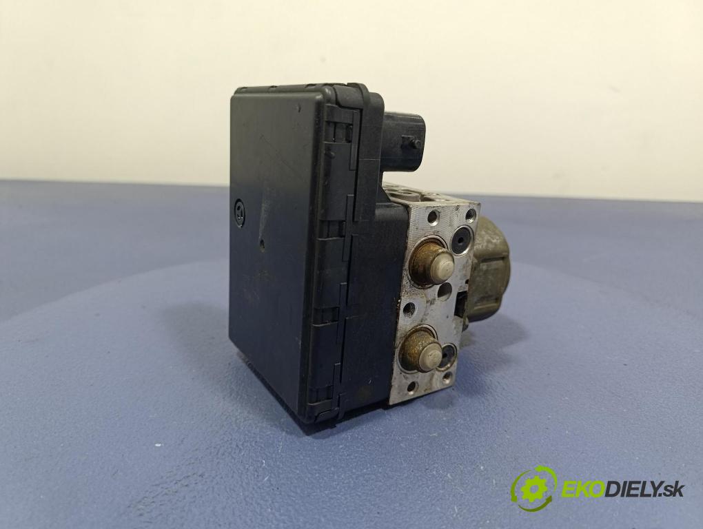 Toyota Avensis 2003 čerpadlo ABS x 44510-44051