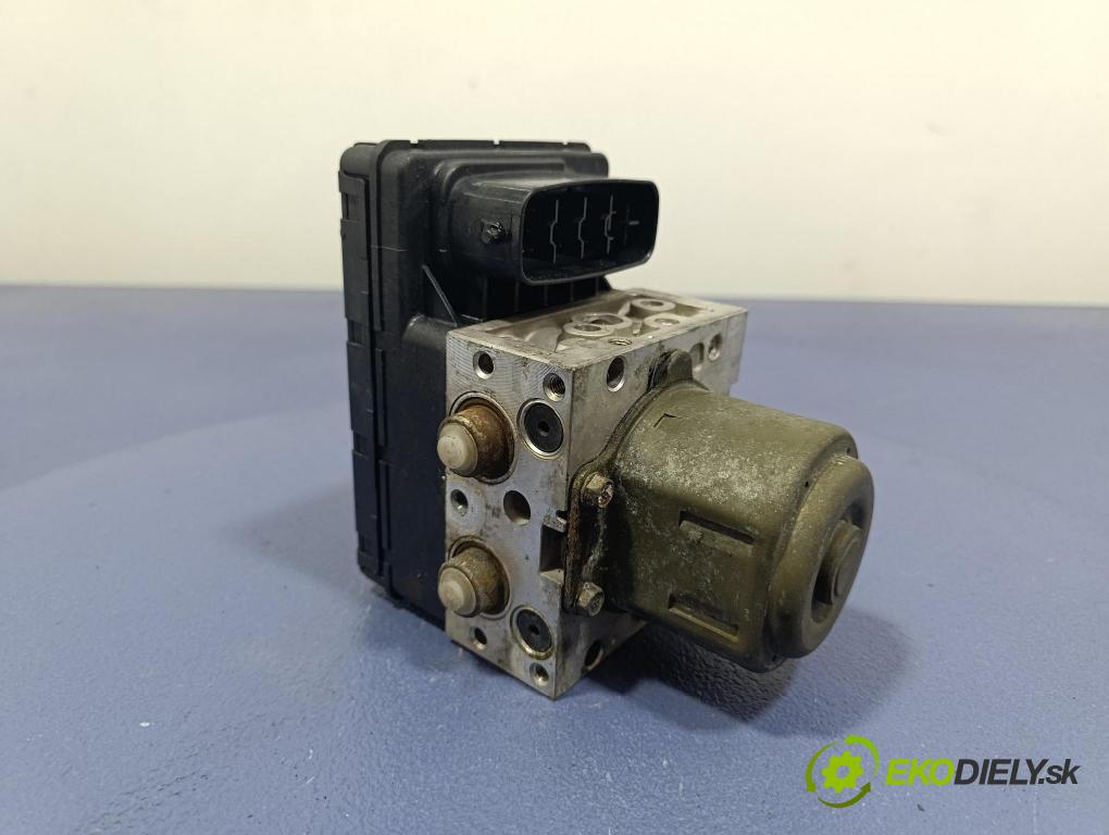 Toyota Avensis 2003 čerpadlo ABS x 44510-44051