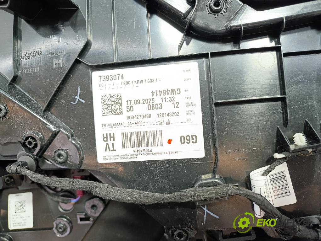Bmw Seria 5 2025 Tapacír: dveře Zad: Práva: 5A16736