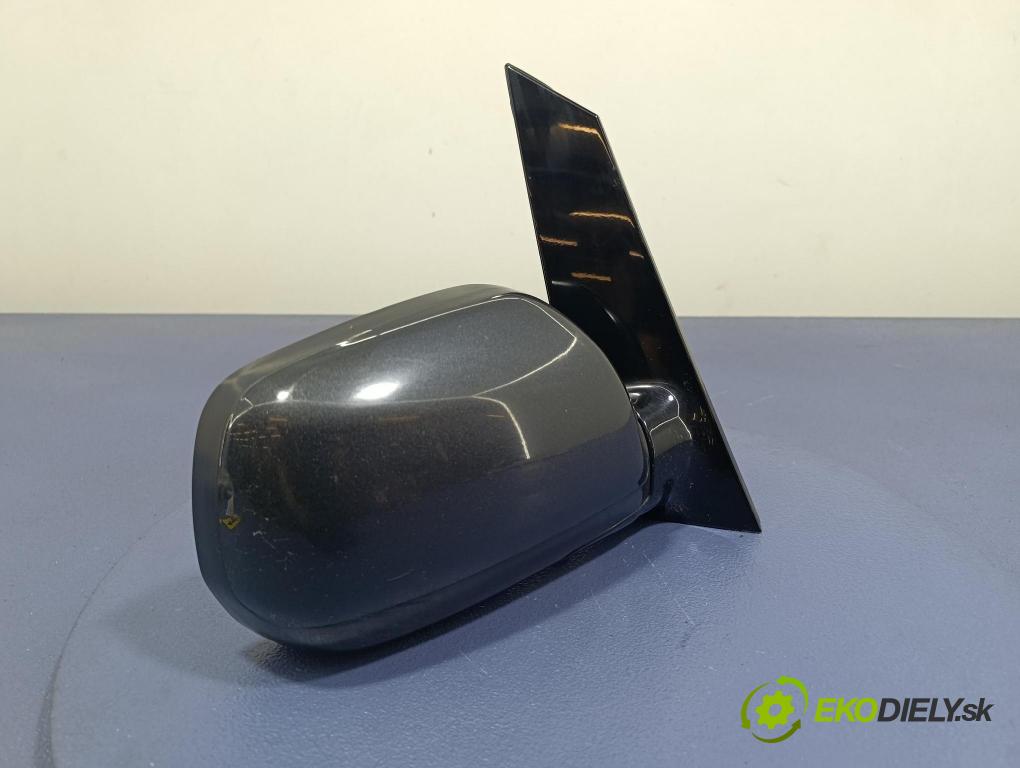 Toyota Avensis 2003 zpětné zrcátko prave