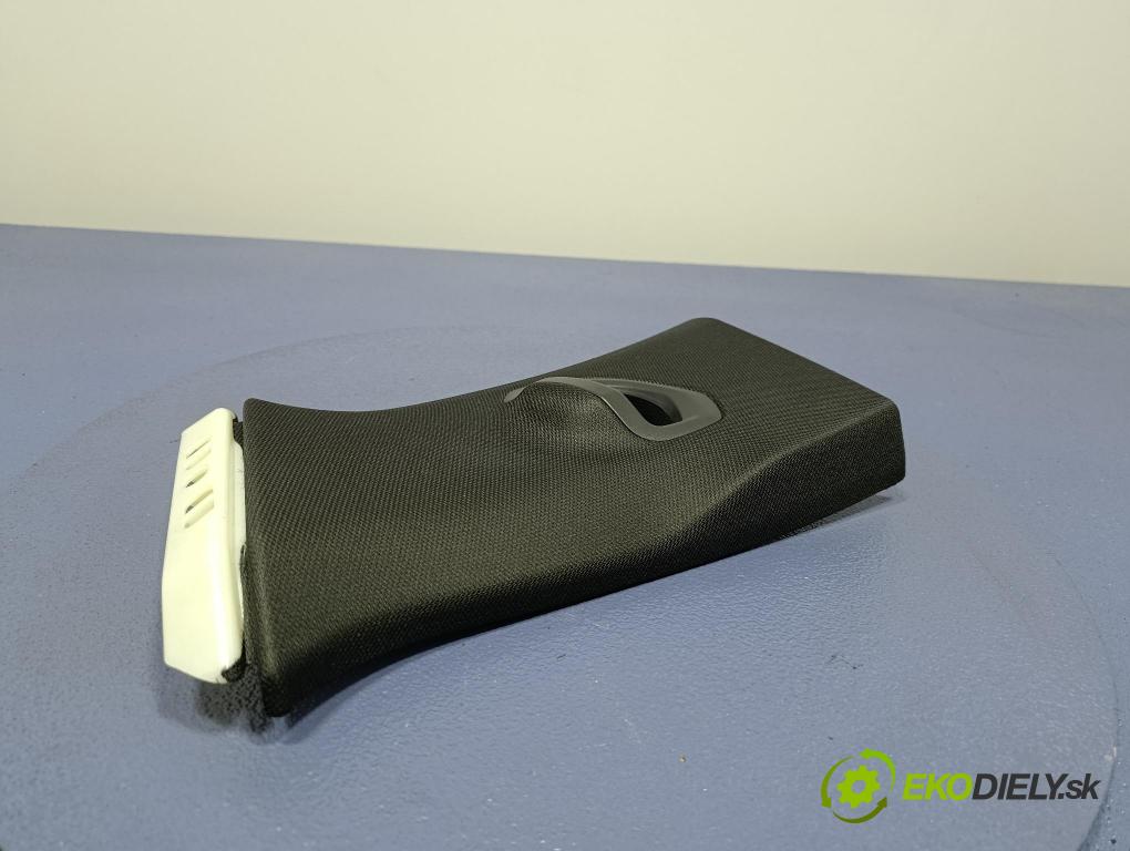 Bmw Seria 5 2025 kryt Plast: Interiéry: 9504299