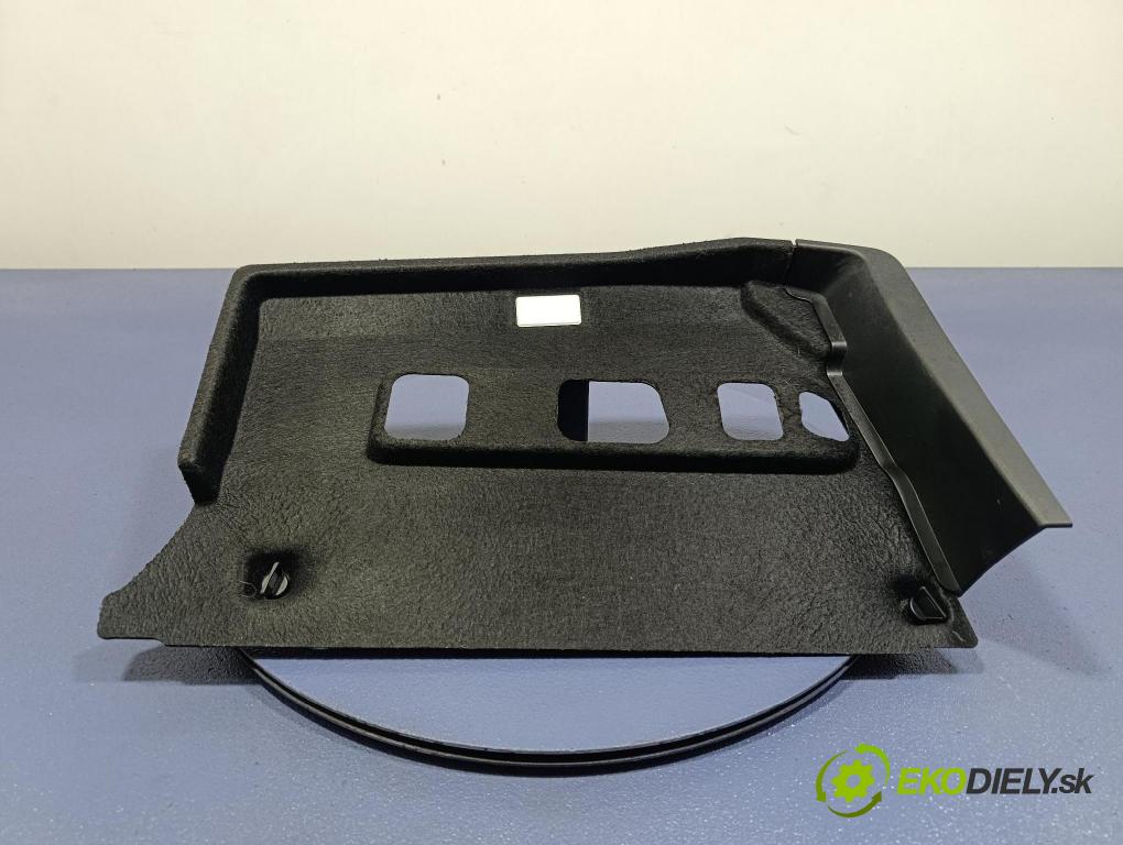 Bmw Seria 5 2025 kryt Plast: Interiéry: 9870545