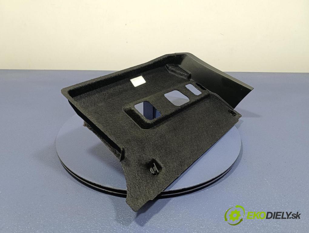 Bmw Seria 5 2025 kryt Plast: Interiéry: 9870545