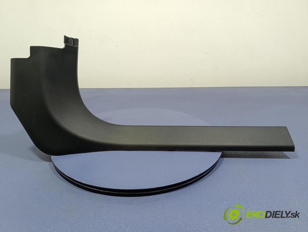 Bmw Seria 5 2025 kryt Plast: Interiéry: 5A36B98