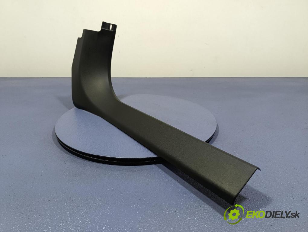Bmw Seria 5 2025 kryt Plast: Interiéry: 5A36B98