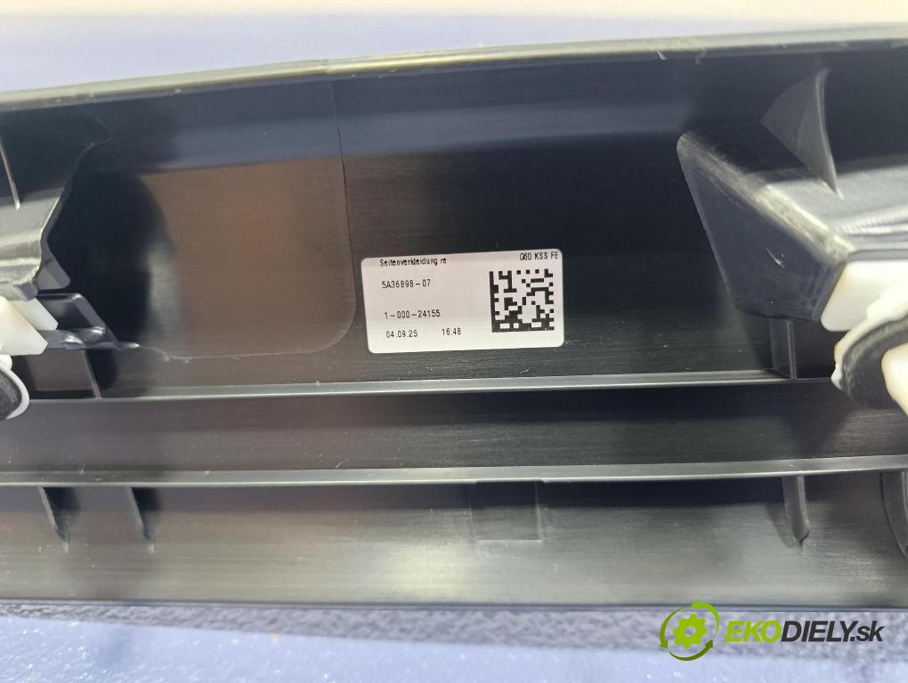Bmw Seria 5 2025 kryt Plast: Interiéry: 5A36B98