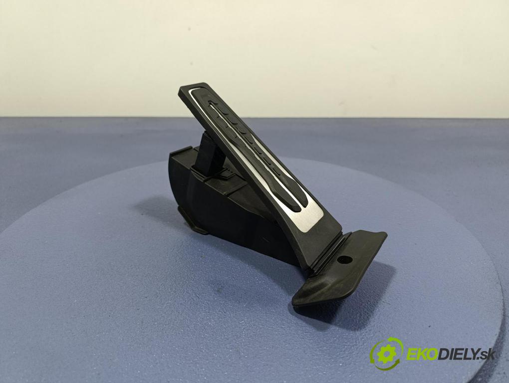 Bmw Seria 5 2025 pedal Plyn: 6889825