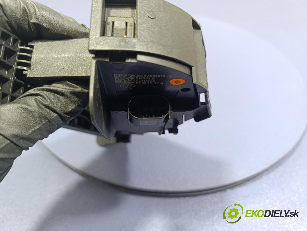 Bmw Seria 5 2025 pedal Plyn: 6889825