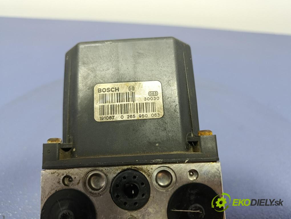 Skoda Superb 2002 čerpadlo ABS x 3U0614517