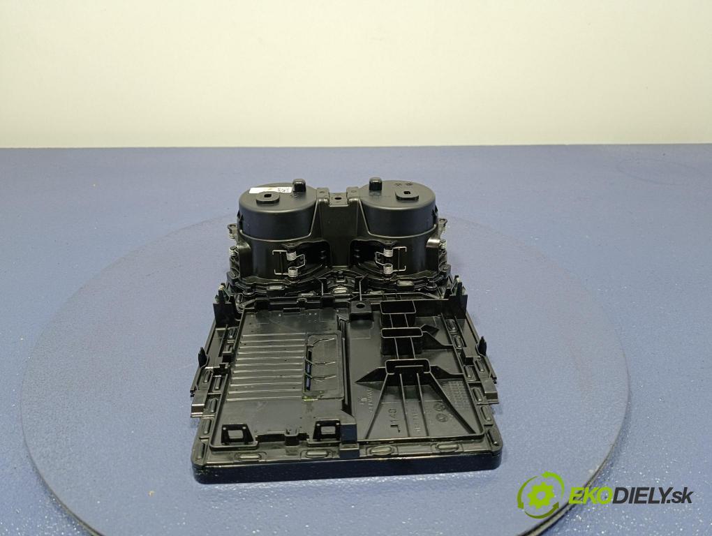 Bmw Seria 5 2025 kastlík 5A70141