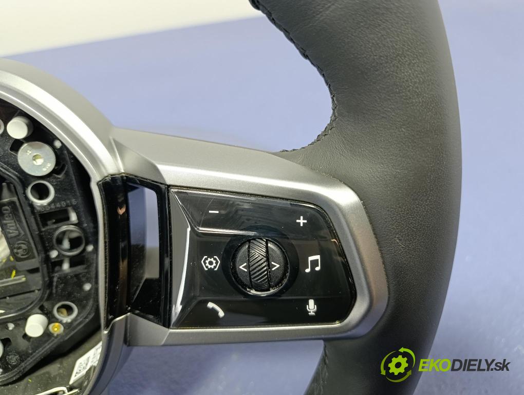 Bmw Seria 5 2025 volant 5A42E58