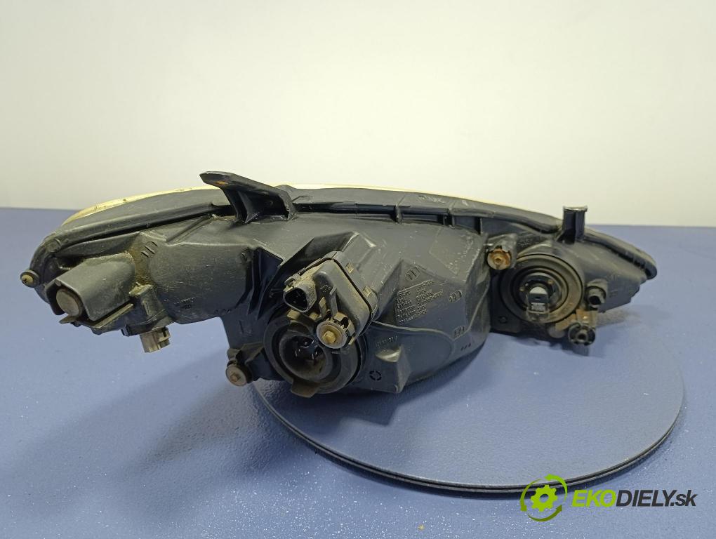 Toyota Previa 2001 světlo Levý: KOITO 28-132