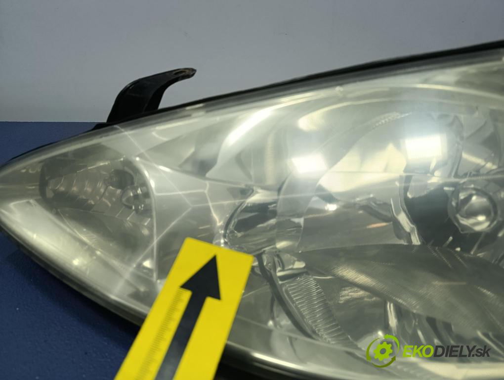 Toyota Previa 2001 světlo Levý: KOITO 28-132