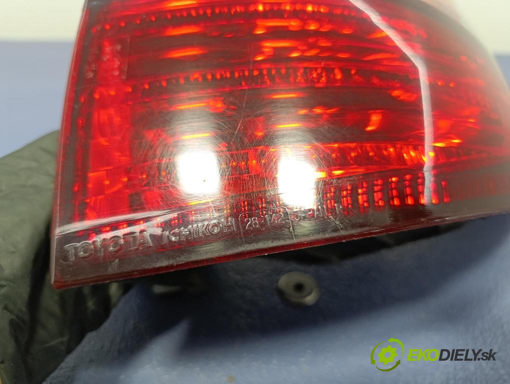 Toyota Previa 2001 světlo Zad: Práva: Mimo: ICHIKOH 28-142