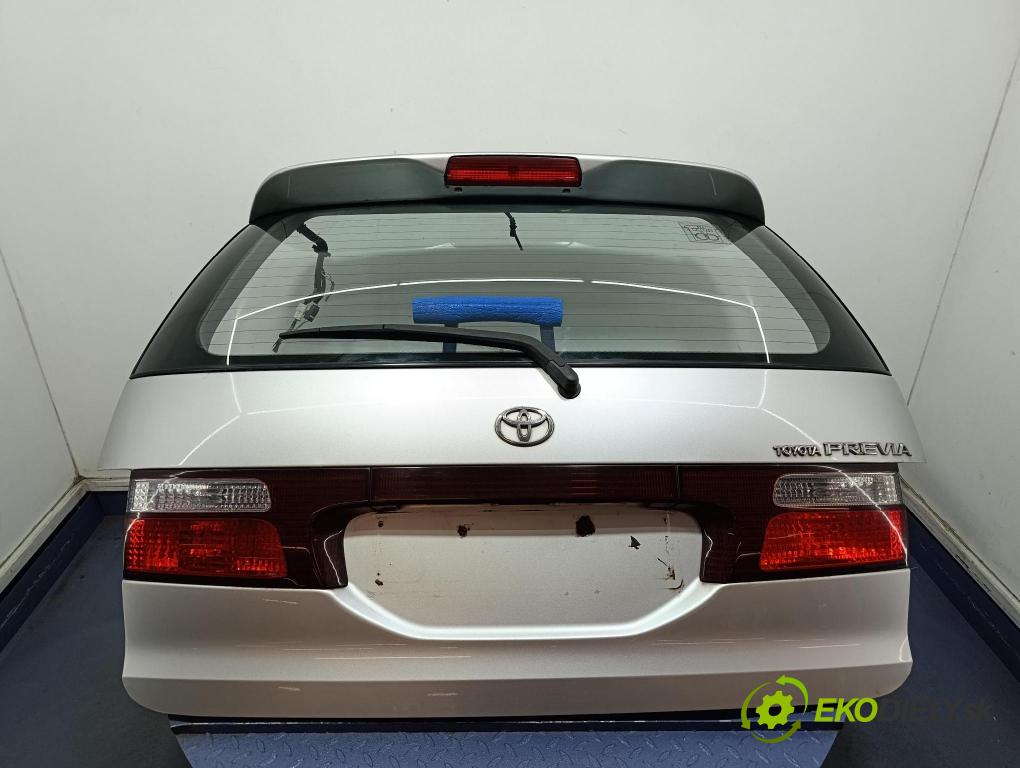Toyota Previa 2001 zadní dveře kufra: kufr