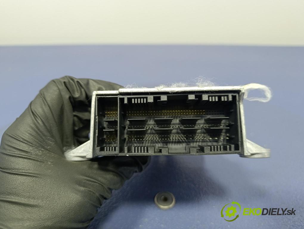 Bmw Seria 5 2025 kokpit,přistrojova deska 9632738
