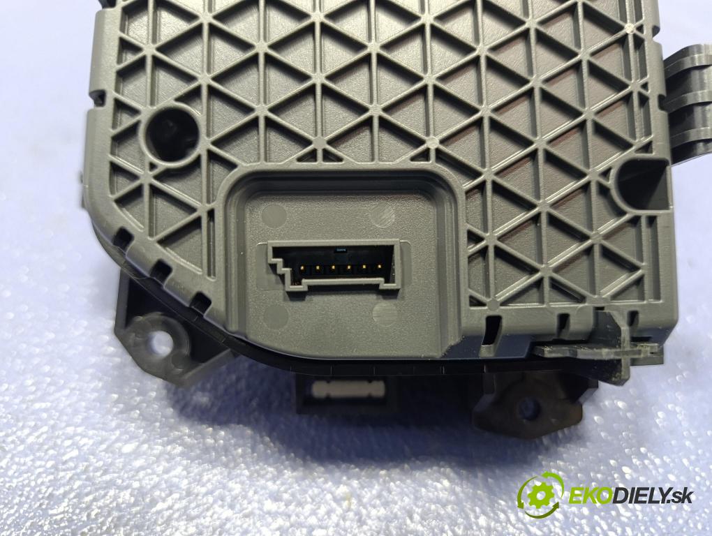 Bmw Seria 5 2025 Přepínač Radio Navigace 5B3DE06