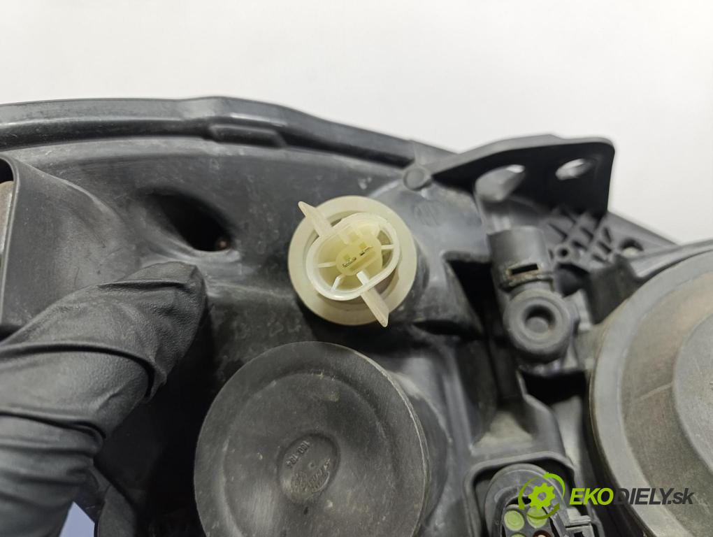 Skoda Praktik 2008 světlo Levý: 247831-00 L