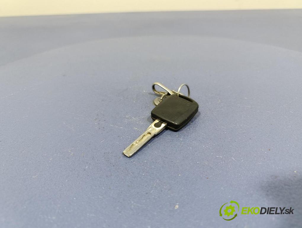Skoda Praktik 2008 řídící jednotka Motor: 03C906024R