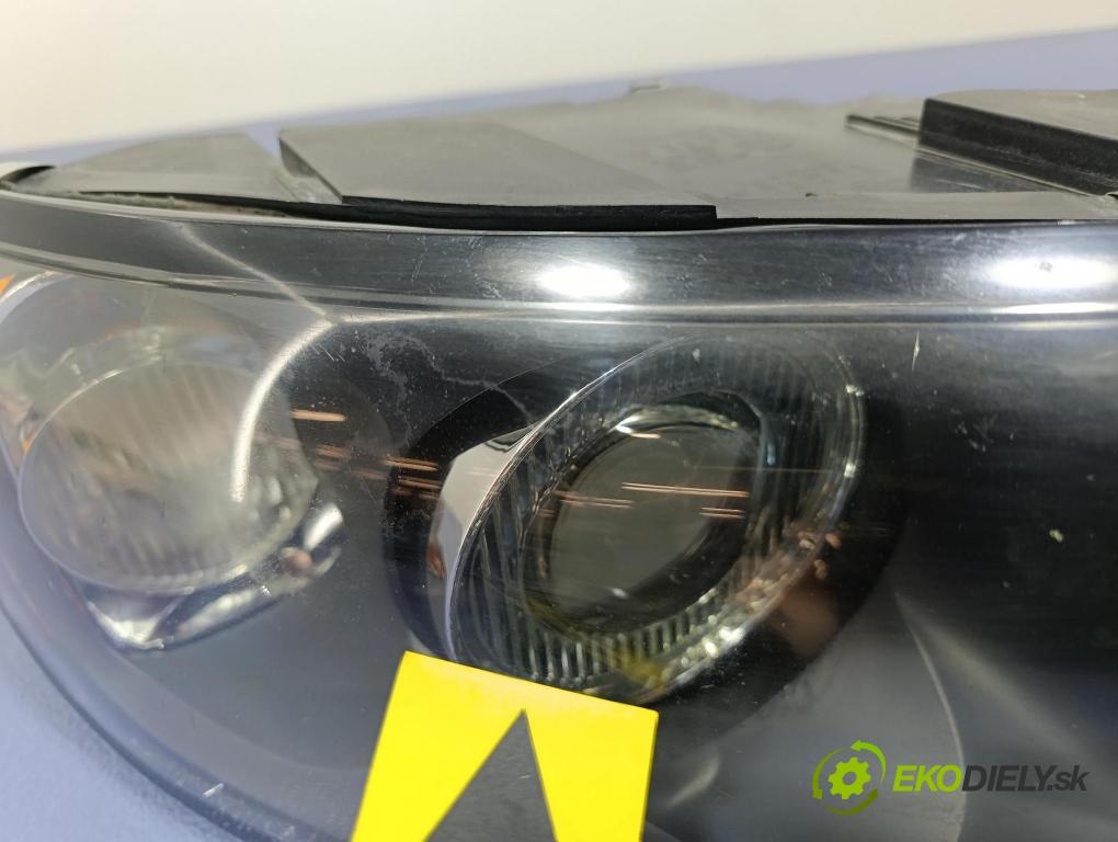 Volvo V50 2006 světlo v pravo: 373-1111R