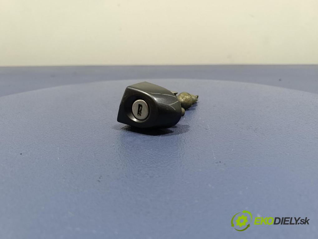 Bmw Seria 3 2006 zámok dvere Predné Vľavo: