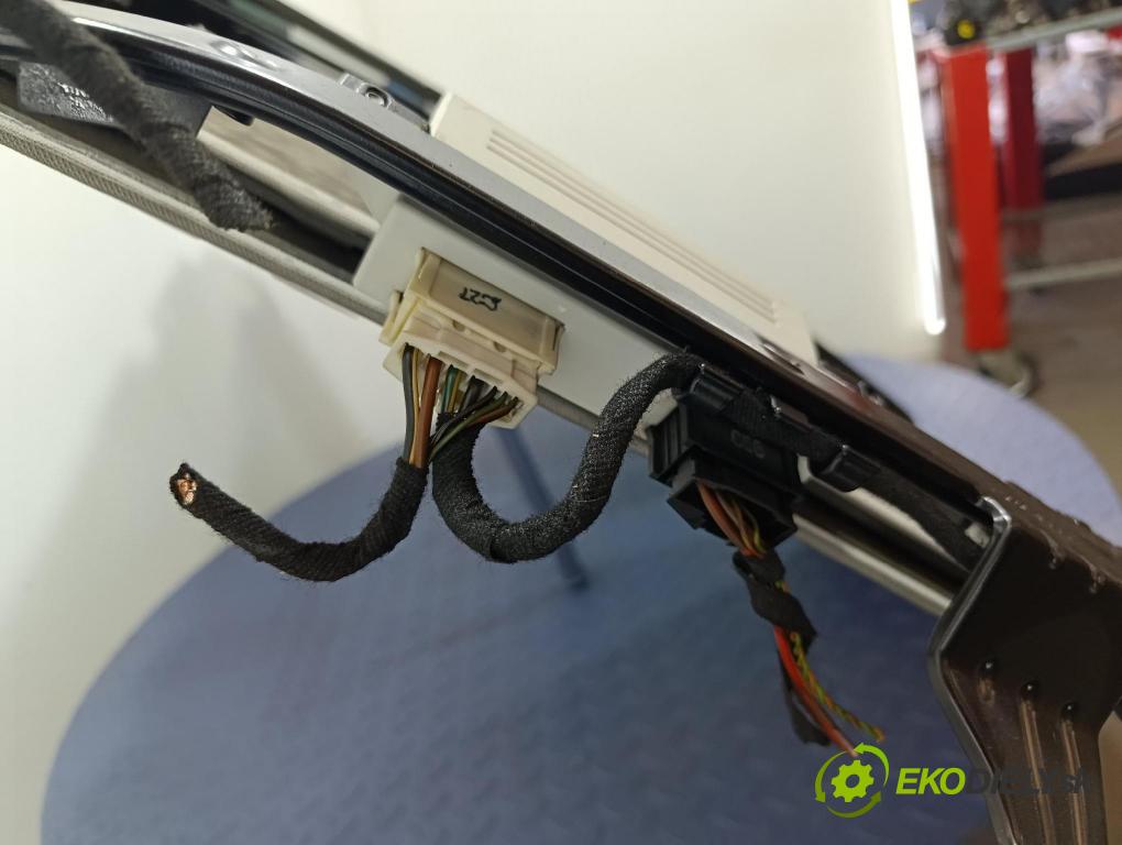 Bmw Seria 3 2006 Střešní okno: 7145406