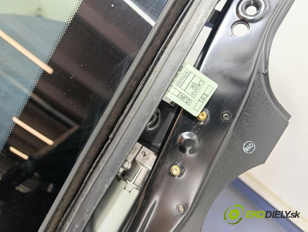 Bmw Seria 3 2006 Střešní okno: 7145406