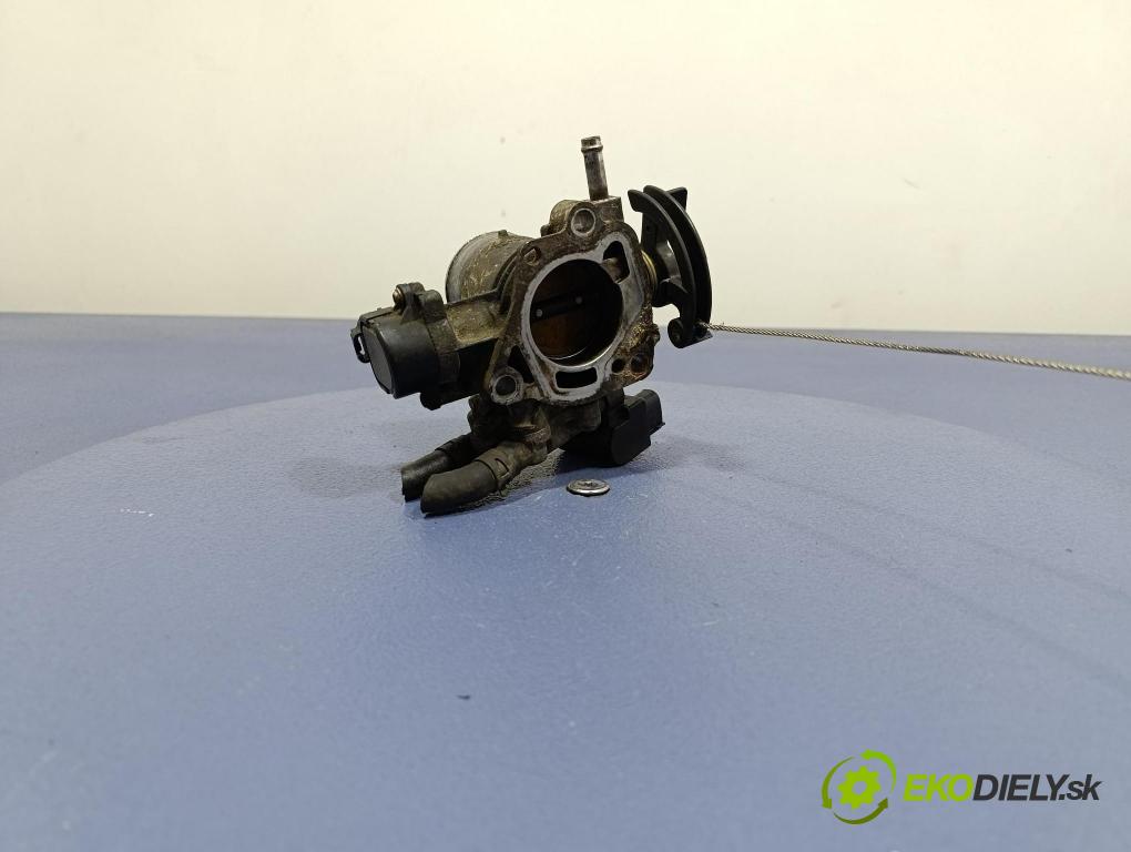 Toyota Scion xa 2006 škrticí klapka 89452-20130