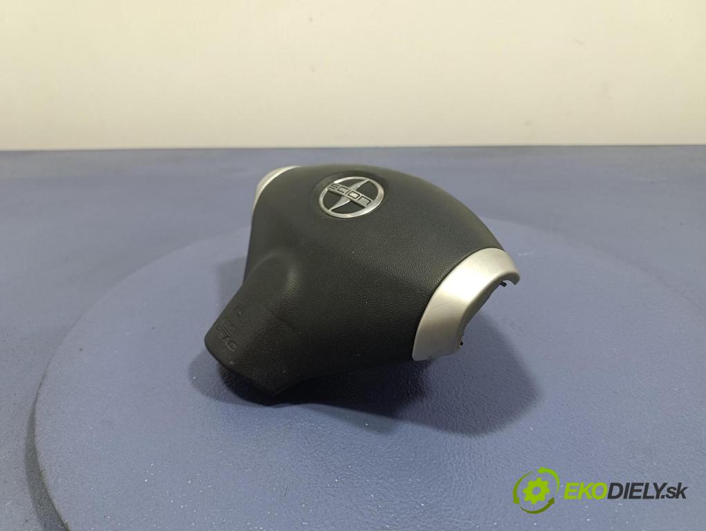 Toyota Scion xa 2006 Airbag: Řidiči: x