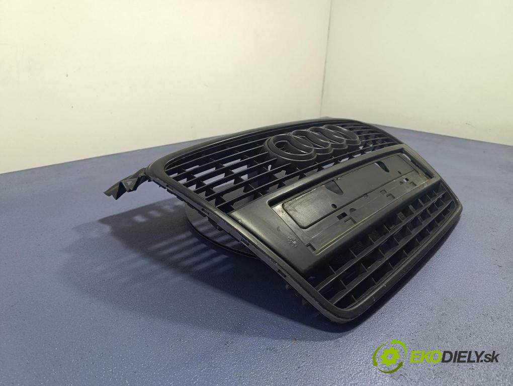 Audi A4 2005 miežka / Gril: 8E0853651J