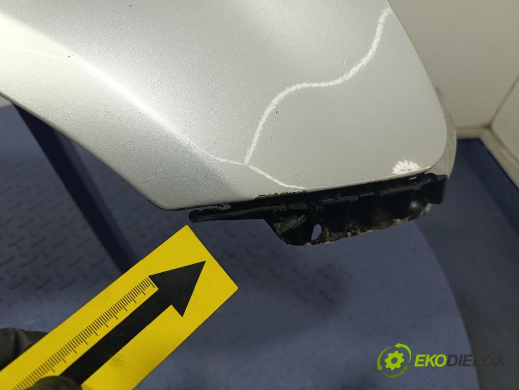 Audi A3 2004 blatník Predné v pravo: