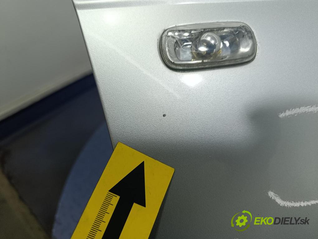 Audi A3 2004 blatník Predné v pravo: